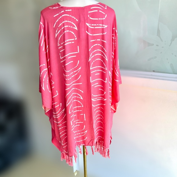 0079/ Light Pink Moon Chase Pattern Poncho - Picture 6 of 6